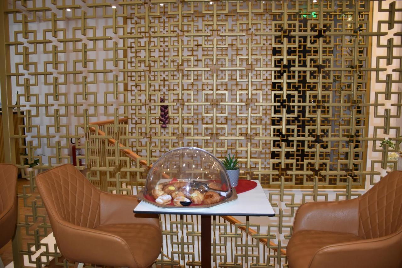 Hotel Ergi'S Durres Exterior photo